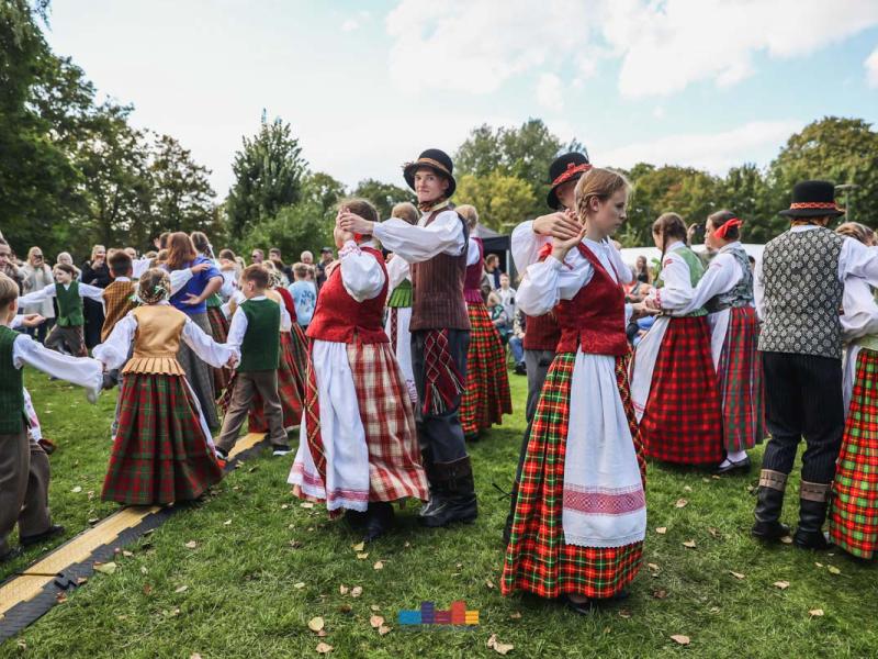 Akcija „Visa Lietuva šoka“ 