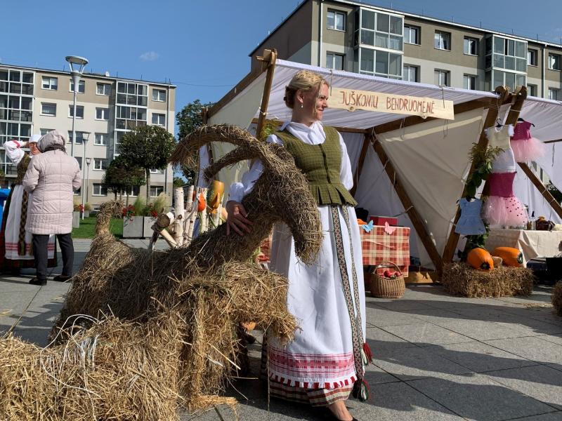 KERMOŠIUS „PO RUDENS DANGUM“