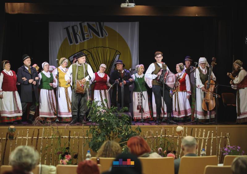 Juškonyse tradicinė šventė–konkursas „Trenk polkutę!“