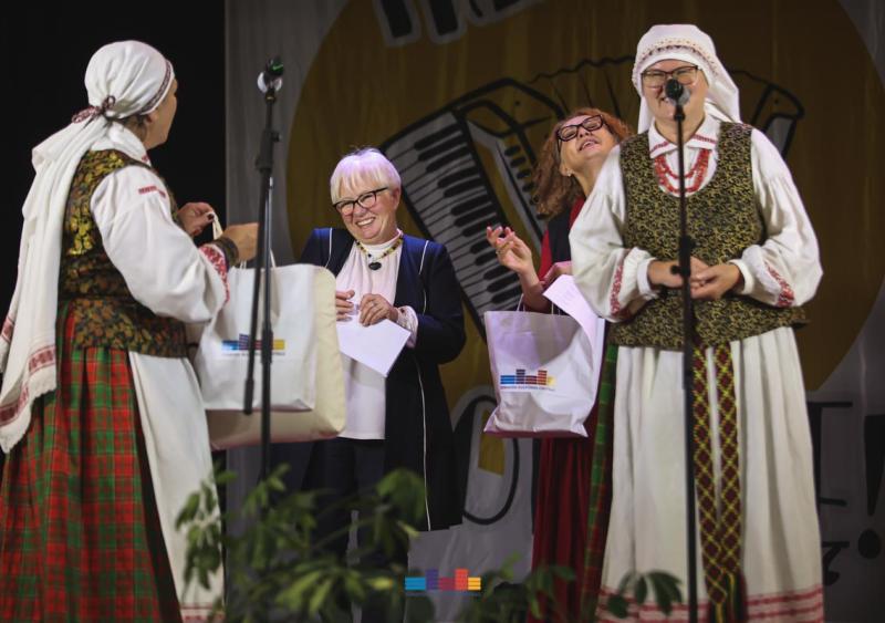 Juškonyse tradicinė šventė–konkursas „Trenk polkutę!“