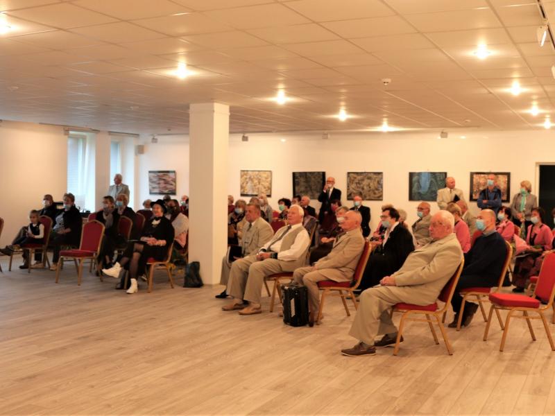  Janinos Altaravičienės darbų paroda EKSPERIMENTAI, IEŠKOJIMAI, ŽAIDIMAI SPALVOMIS