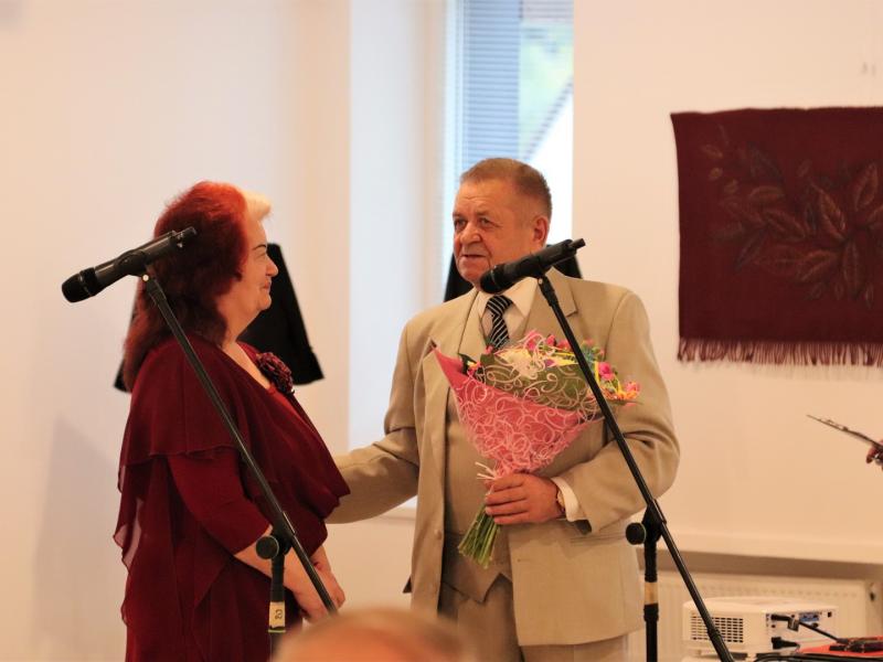  Janinos Altaravičienės darbų paroda EKSPERIMENTAI, IEŠKOJIMAI, ŽAIDIMAI SPALVOMIS
