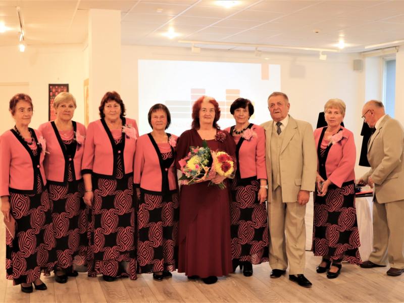  Janinos Altaravičienės darbų paroda EKSPERIMENTAI, IEŠKOJIMAI, ŽAIDIMAI SPALVOMIS