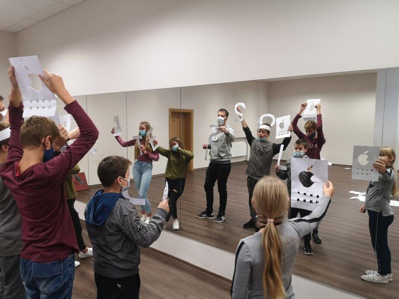 Teatro edukacinis projektas „Lygybės medis“