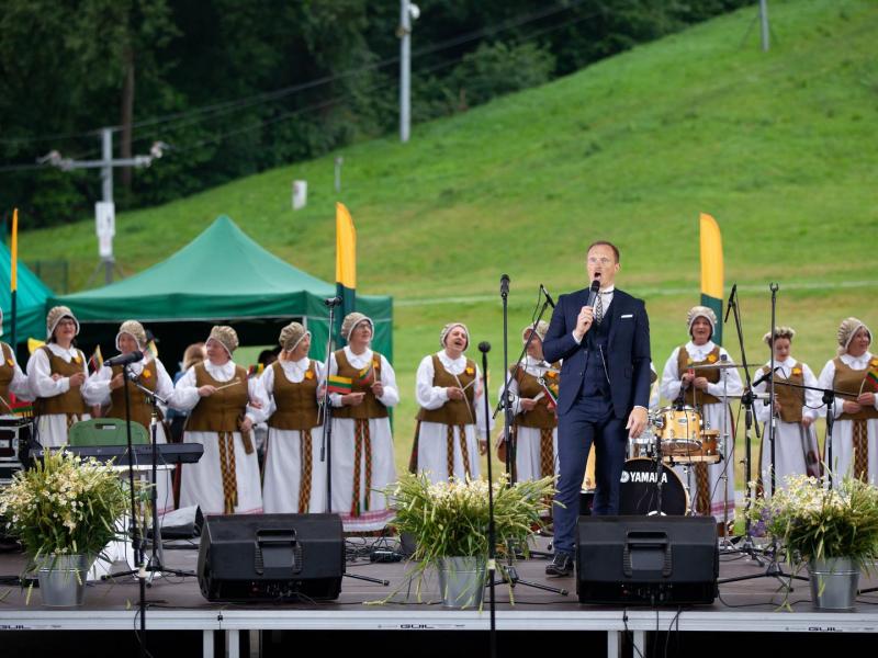 Valstybės (Karaliaus Mindaugo karūnavimo) diena