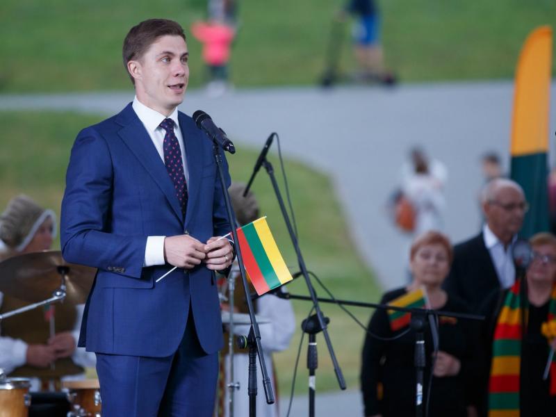 Valstybės (Karaliaus Mindaugo karūnavimo) diena