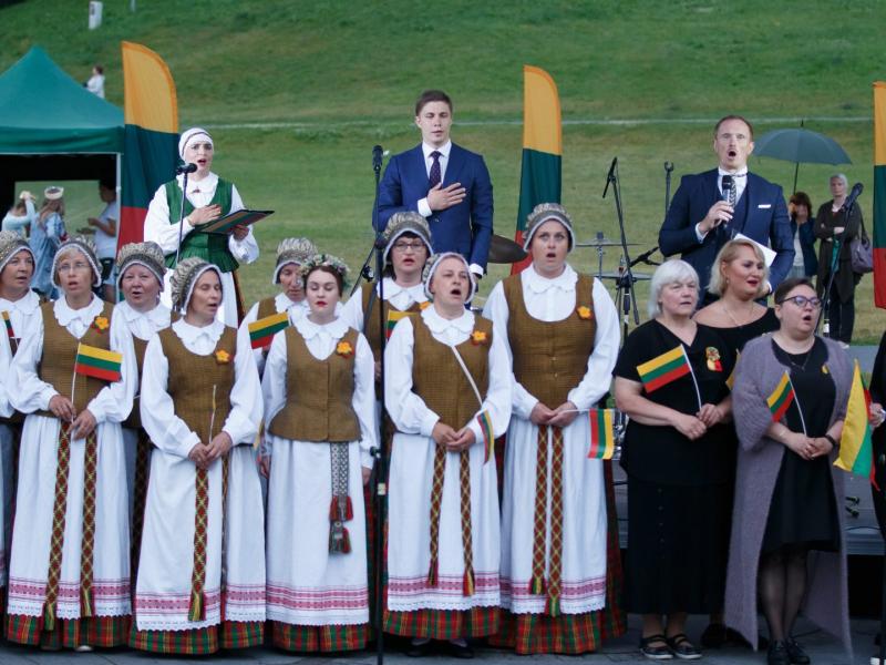 Valstybės (Karaliaus Mindaugo karūnavimo) diena