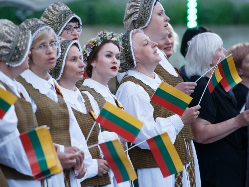 Valstybės (Karaliaus Mindaugo karūnavimo) diena