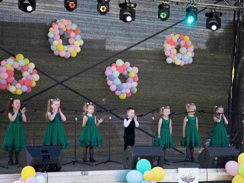 FESTIVALIS-KONKURSAS „SPALVŲ GAMA“