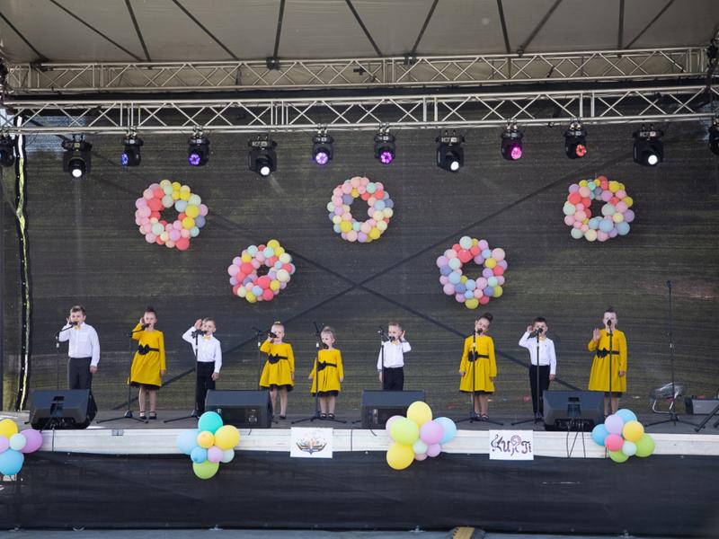 FESTIVALIS-KONKURSAS „SPALVŲ GAMA“