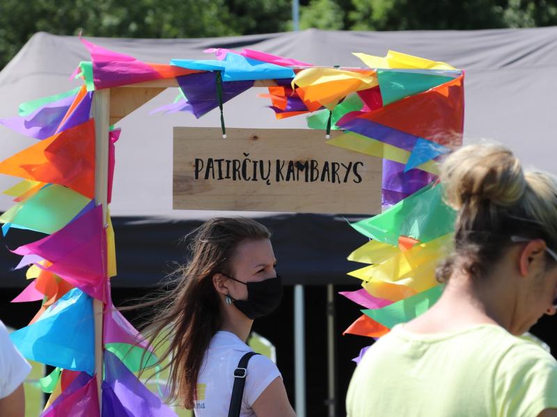 FESTIVALIS-KONKURSAS „SPALVŲ GAMA“