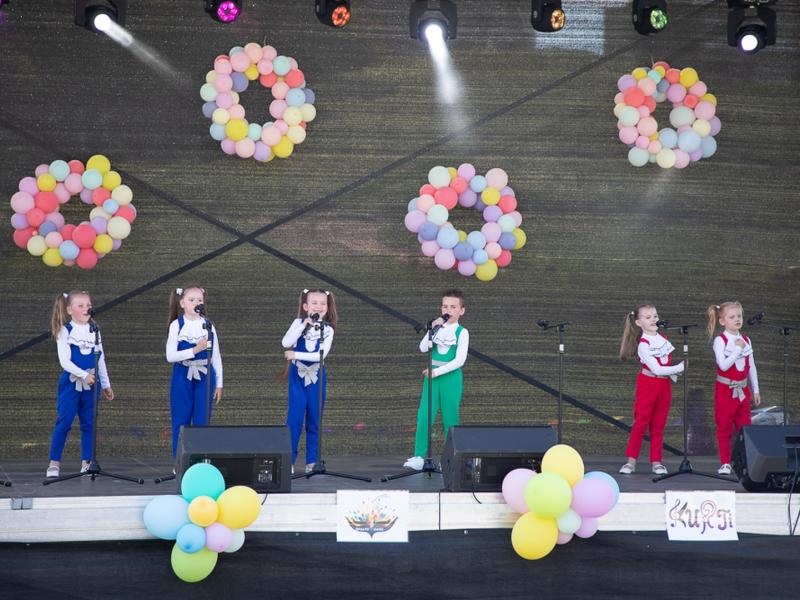 FESTIVALIS-KONKURSAS „SPALVŲ GAMA“