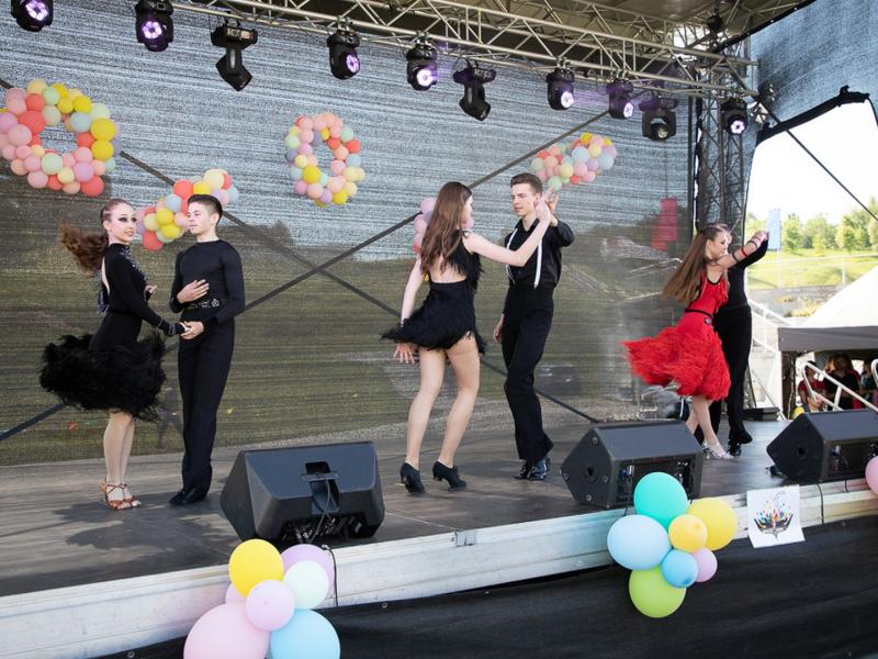 FESTIVALIS-KONKURSAS „SPALVŲ GAMA“