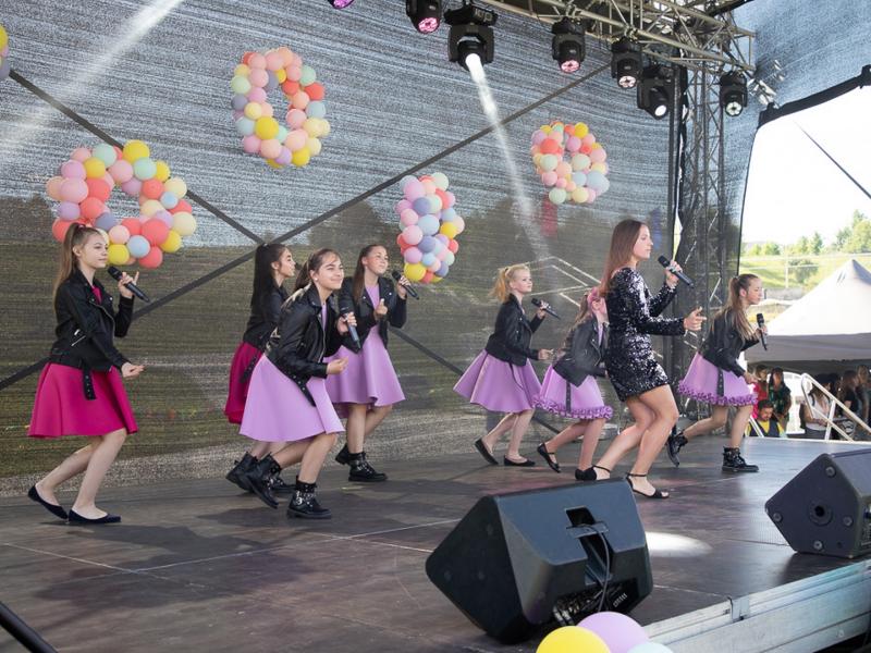 FESTIVALIS-KONKURSAS „SPALVŲ GAMA“