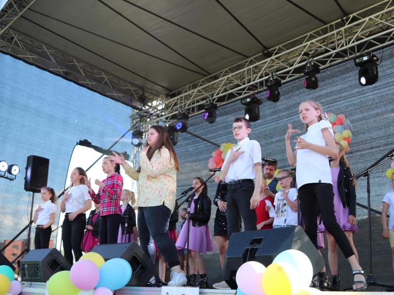 FESTIVALIS-KONKURSAS „SPALVŲ GAMA“