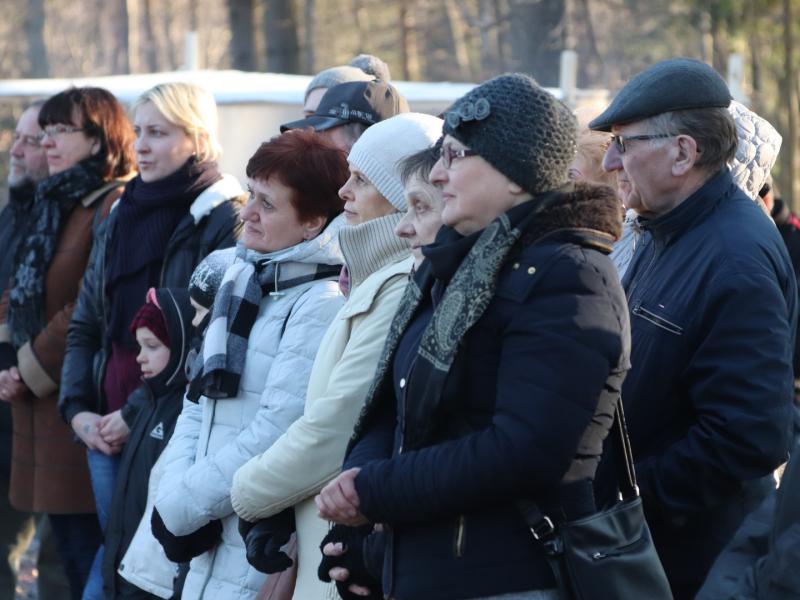 Pavasario lygiadienis ant Mažųjų Žinėnų piliakalnio 