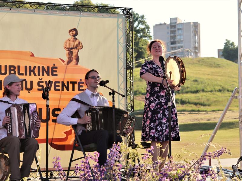 RESPUBLIKINĖ ARMONIKIERIŲ ŠVENTĖ „PAS JONUS“