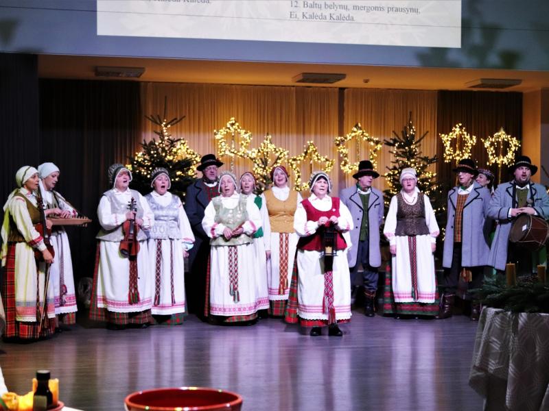 ADVENTINIS VAKARAS „ŽIEDAS ŽYDI, LELIUMOJ“ 2021