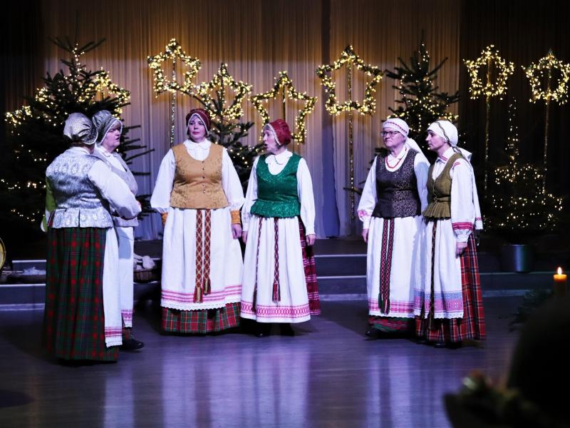 ADVENTINIS VAKARAS „ŽIEDAS ŽYDI, LELIUMOJ“ 2021