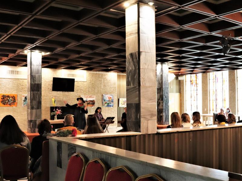 Birutės Gadišauskienės tapybos darbų parodos „P+K=G/Spalvos“ pristatymas 2022