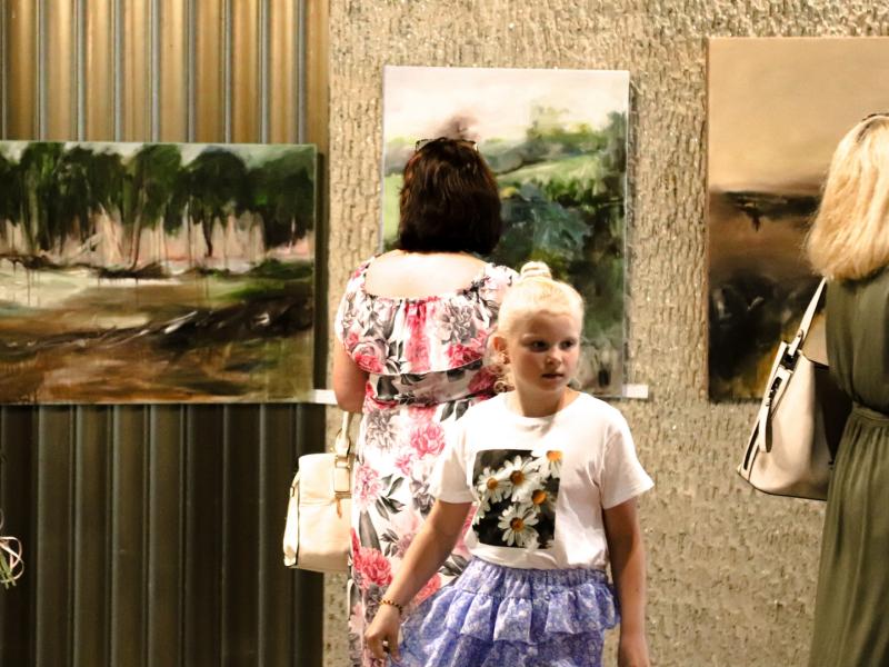 Natalios Donskajos tapybos darbų parodos "Svajonių ir minčių takais vedama" pristatymas 2022