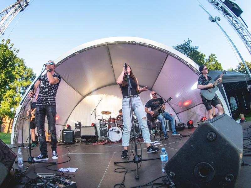 Roko muzikos koncertas  „Pašėlus Jonava, nuostabi esi!“