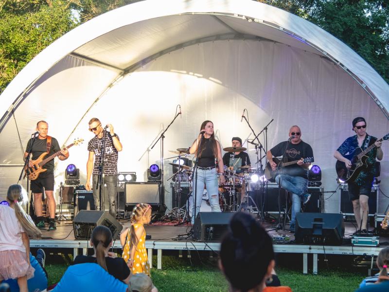 Roko muzikos koncertas  „Pašėlus Jonava, nuostabi esi!“