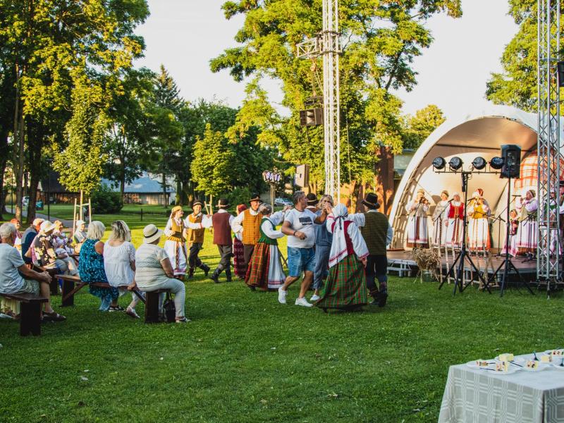 Liaudiškos muzikos vakaras „Gimtas krašte nuostabus esi“