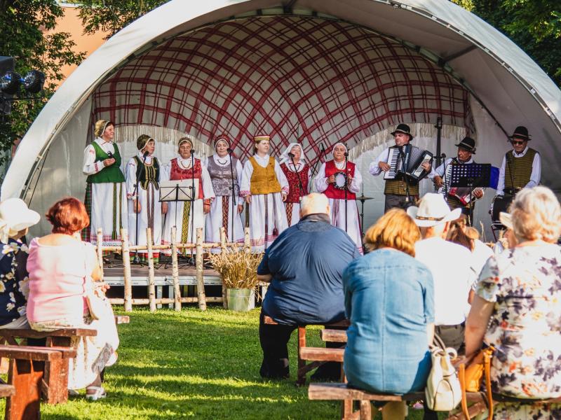 Liaudiškos muzikos vakaras „Gimtas krašte nuostabus esi“