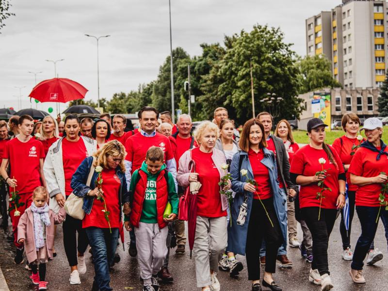 Šventinė miesto gimtadienio eisena