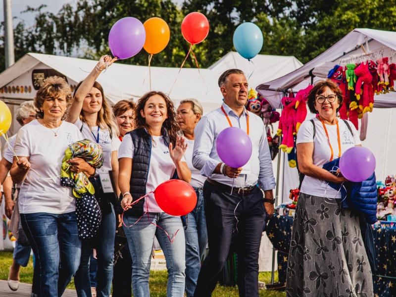 Šventinė miesto gimtadienio eisena