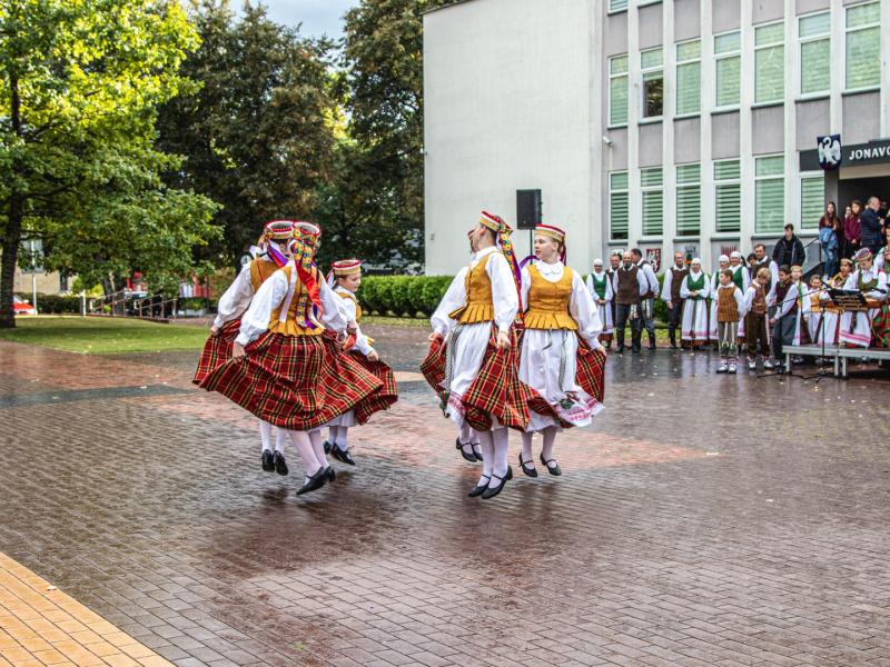 Akcijos „Visa Lietuva šoka“ 