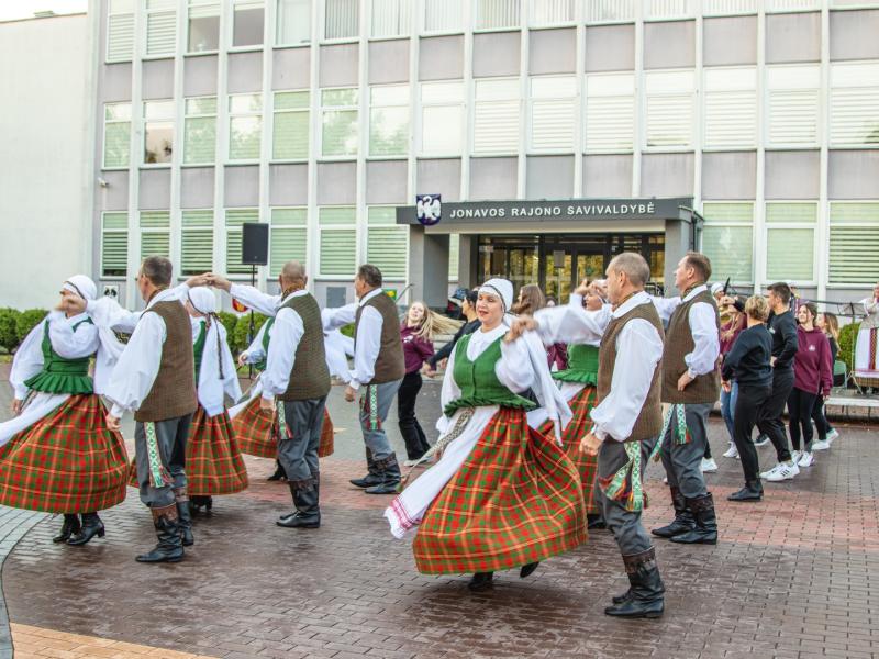 Akcijos „Visa Lietuva šoka“ 