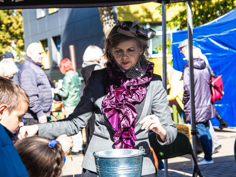Rudens šventė „SENAME JONŲ DVARE"